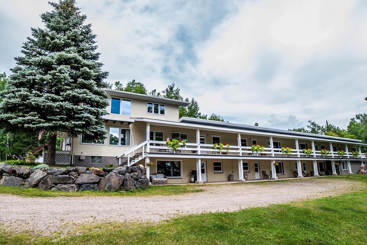 Maple Ridge Resort Michigamme Esterno foto